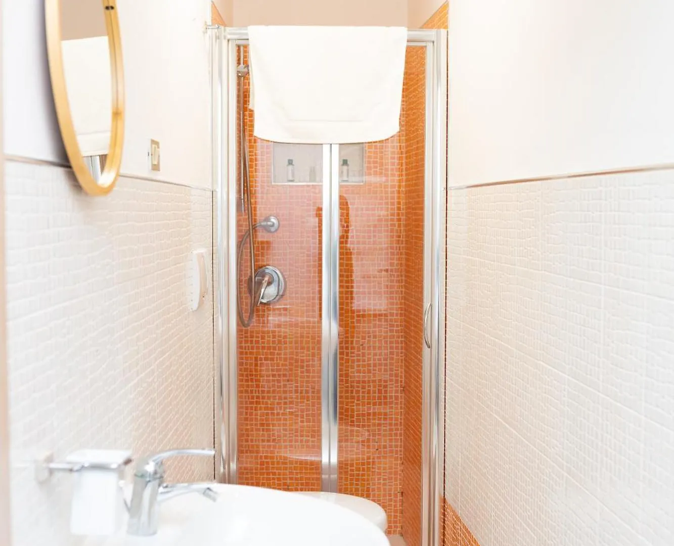 Homestay Dimora Emilu Apartment Bari
